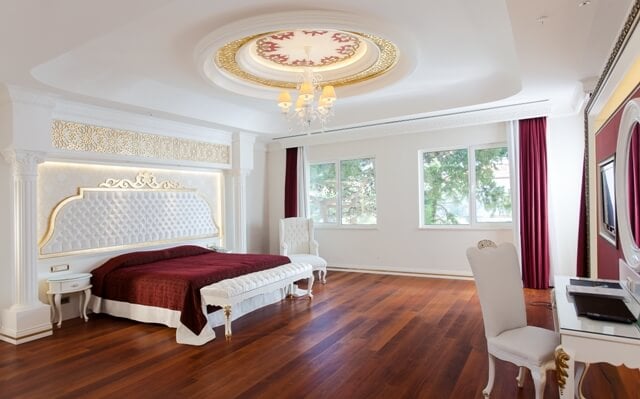 King Suite · 3