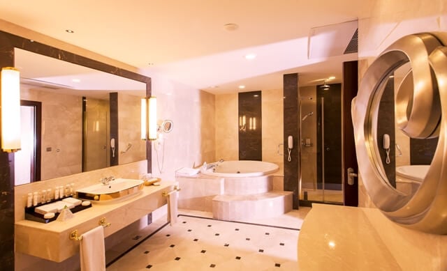 Superior Pool Grand Suite · 3